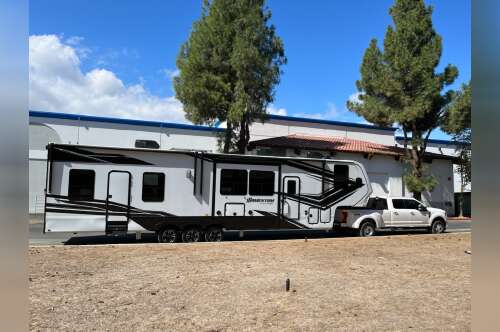 2023 Grand Design MOMENTUM M-CLASS 398M in fallon NV