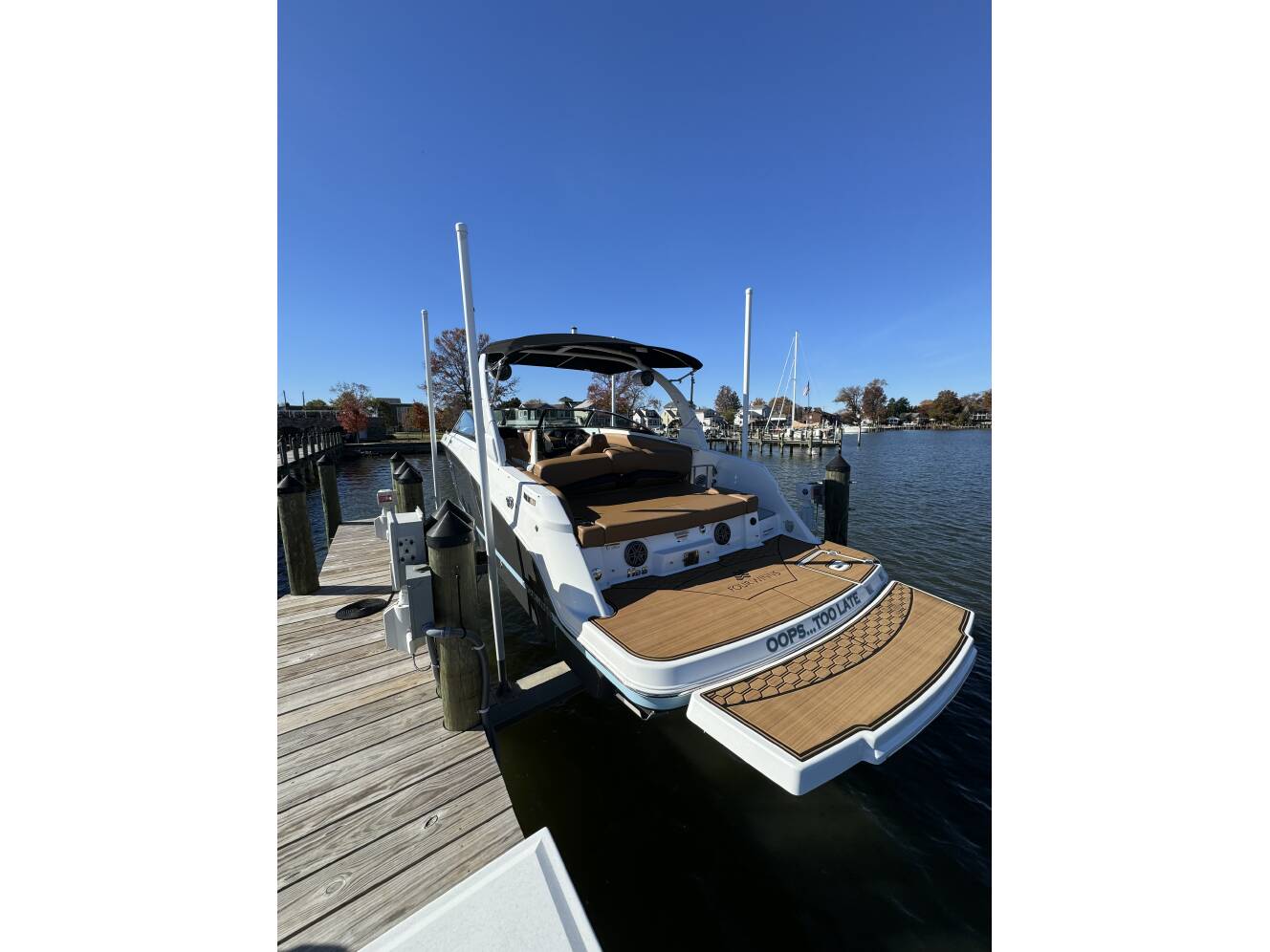 A photo of this 2023 Four Winns Hd Series