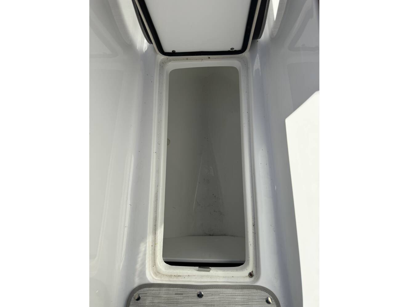 A photo of this 2023 Four Winns Hd Series