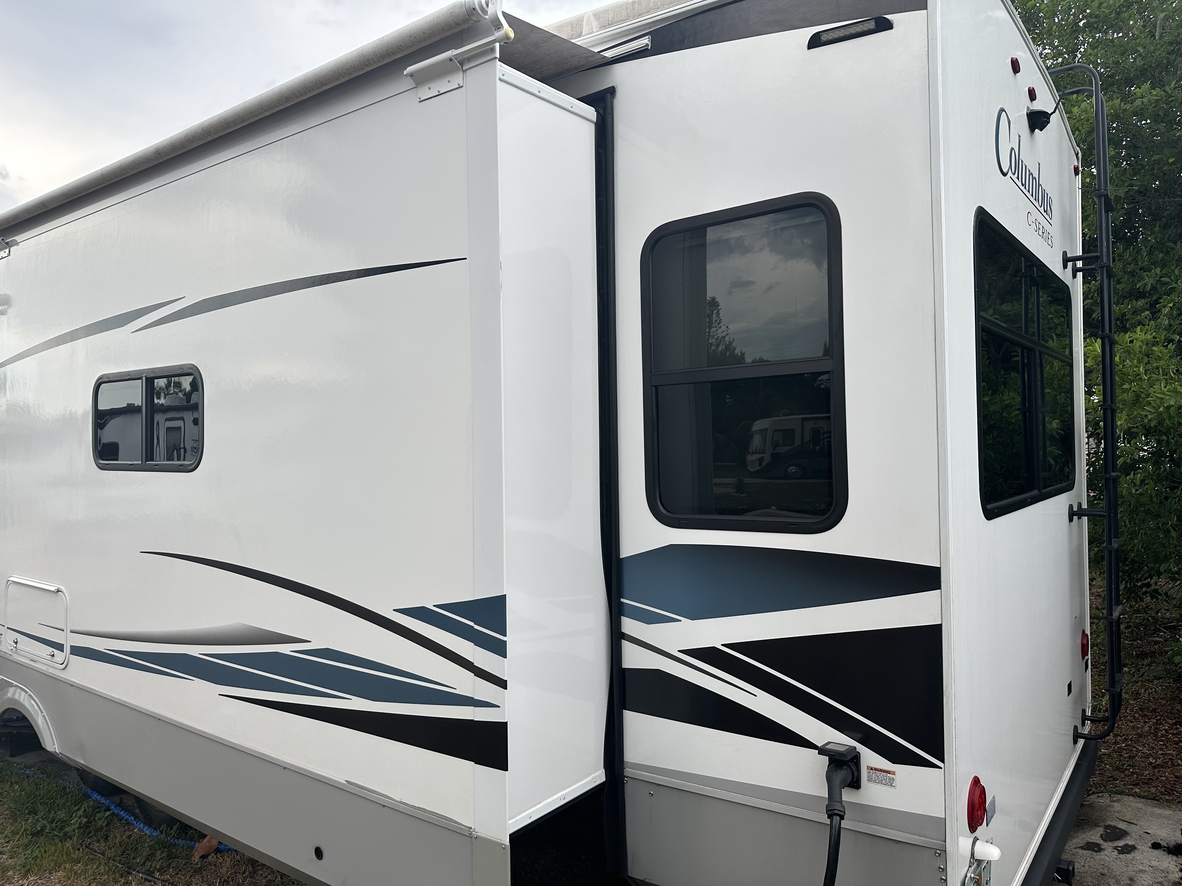 2022 Forest River PALOMINO COLUMBUS in bristol TN