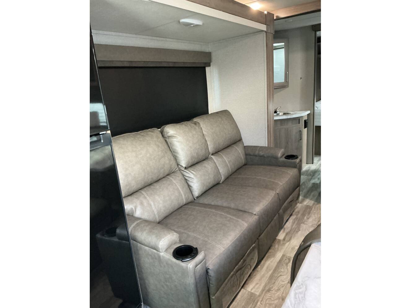 A photo of this 2022 Grand Design IMAGINE XLS 24LDE
