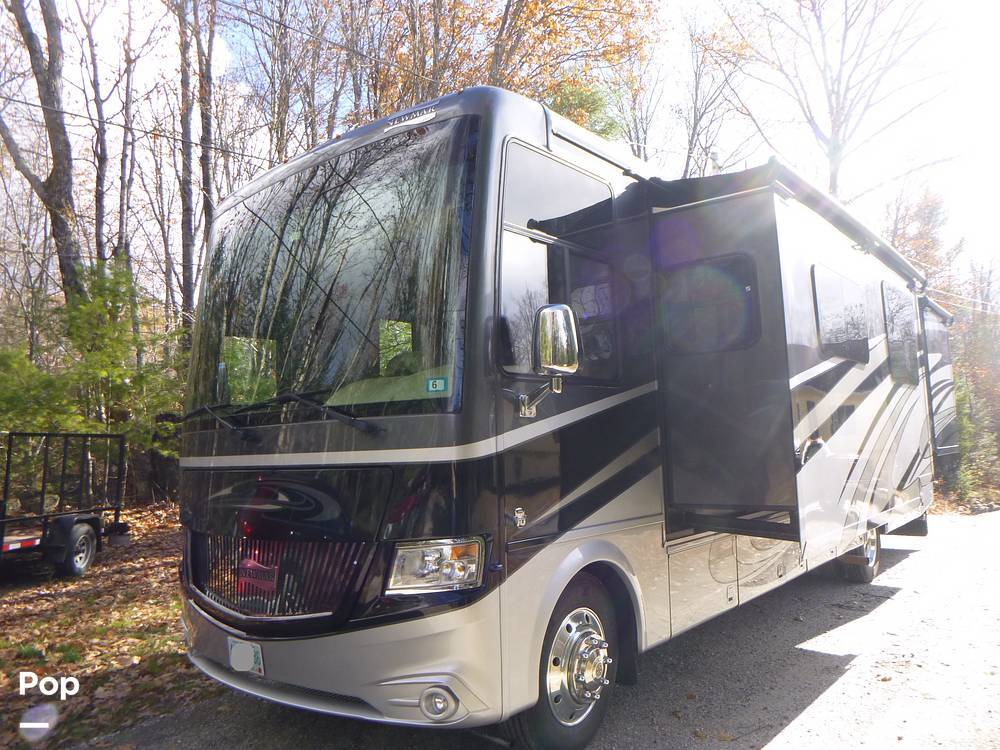 2016 Newmar Canyon Star 3755 in danbury NH