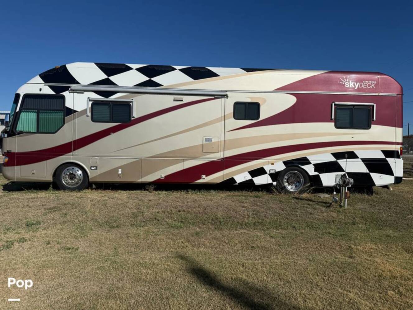 A photo of this 2006 Airstream Skydeck XL XL390