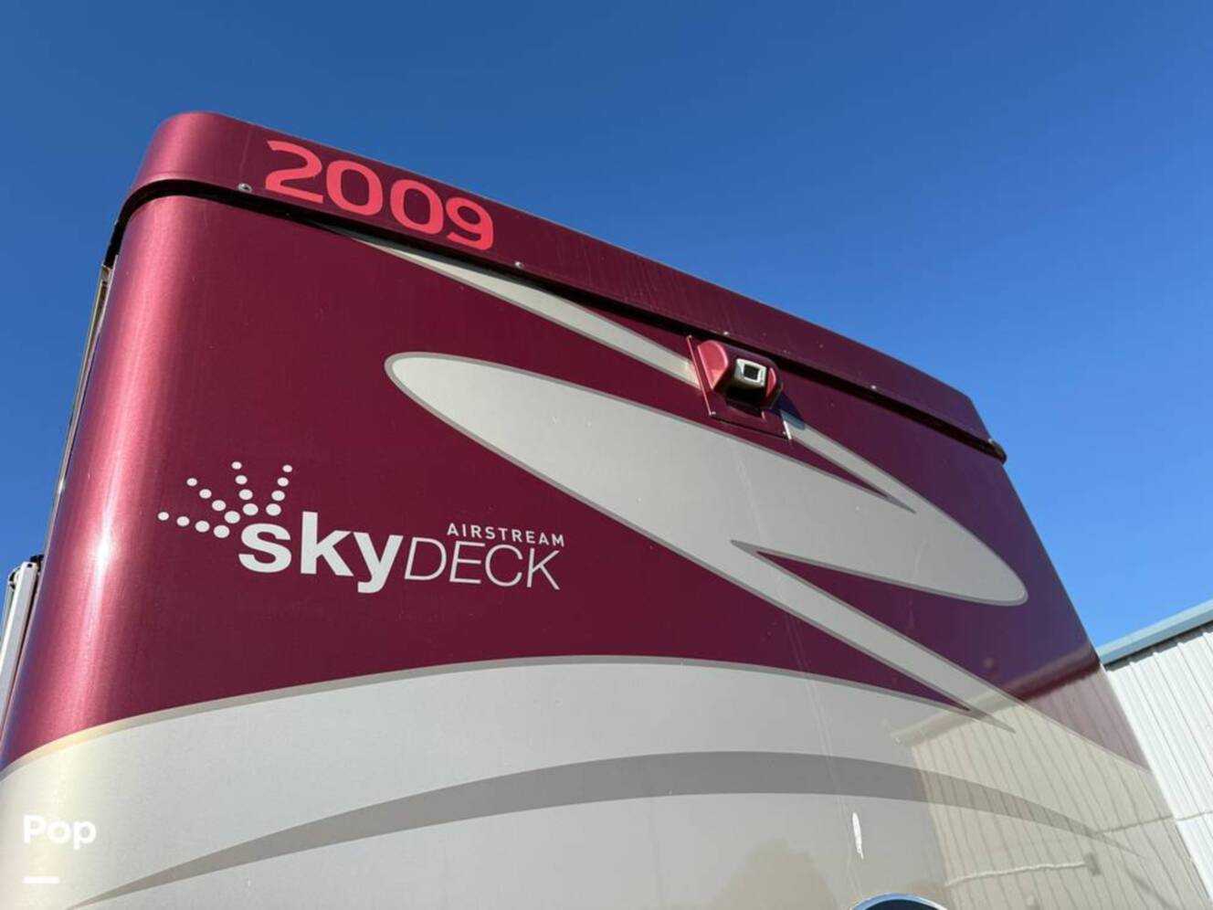 A photo of this 2006 Airstream Skydeck XL XL390