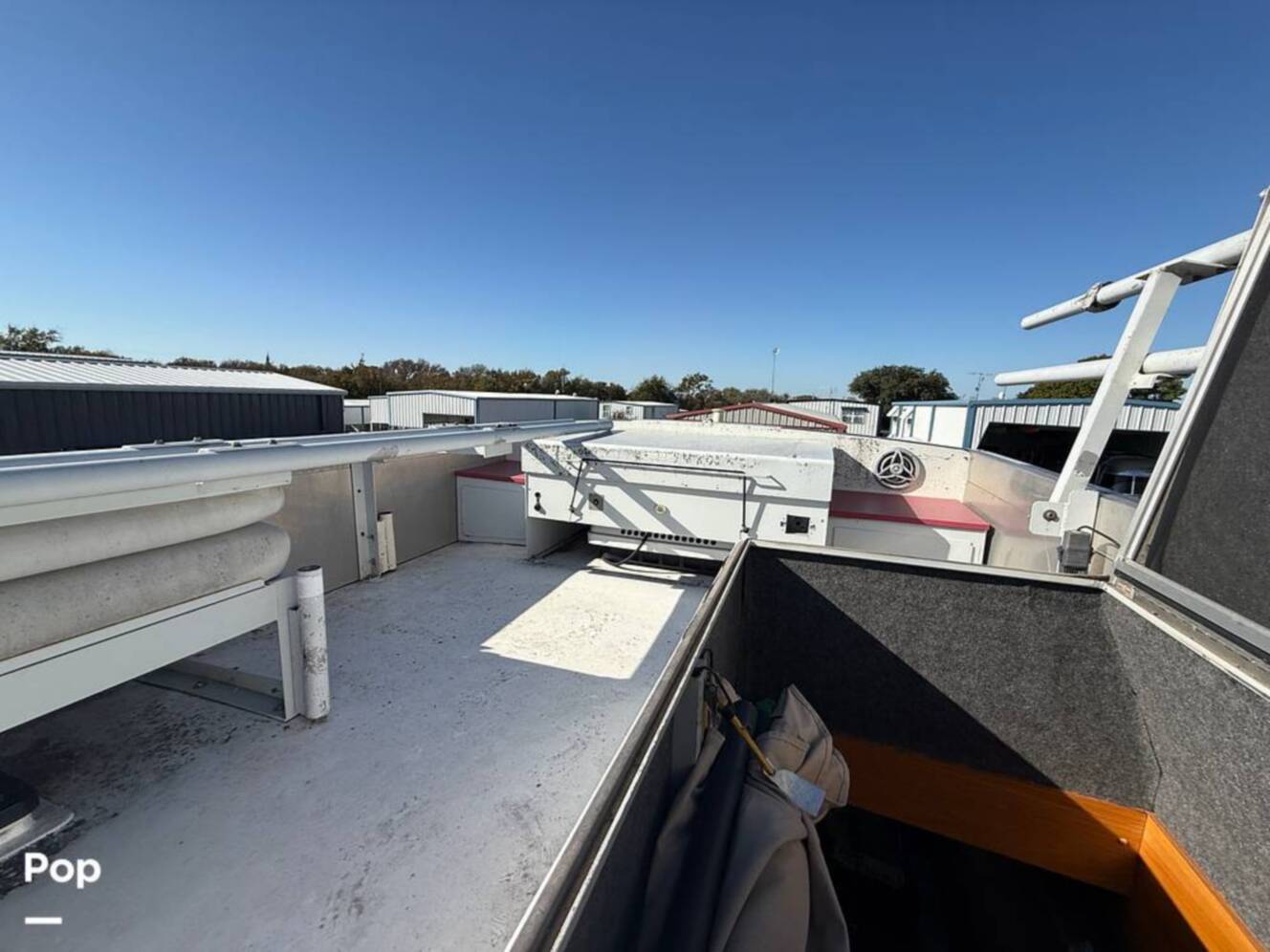 A photo of this 2006 Airstream Skydeck XL XL390