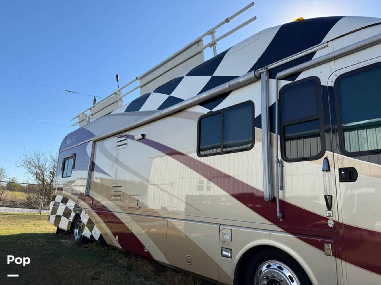 A photo of this 2006 Airstream Skydeck XL XL390