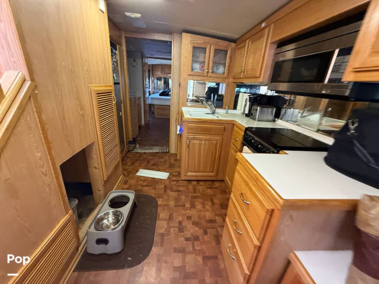 A photo of this 2006 Airstream Skydeck XL XL390