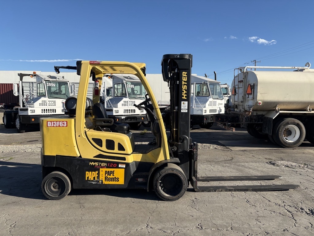 2018 HYSTER s120ft in Montebello, CA