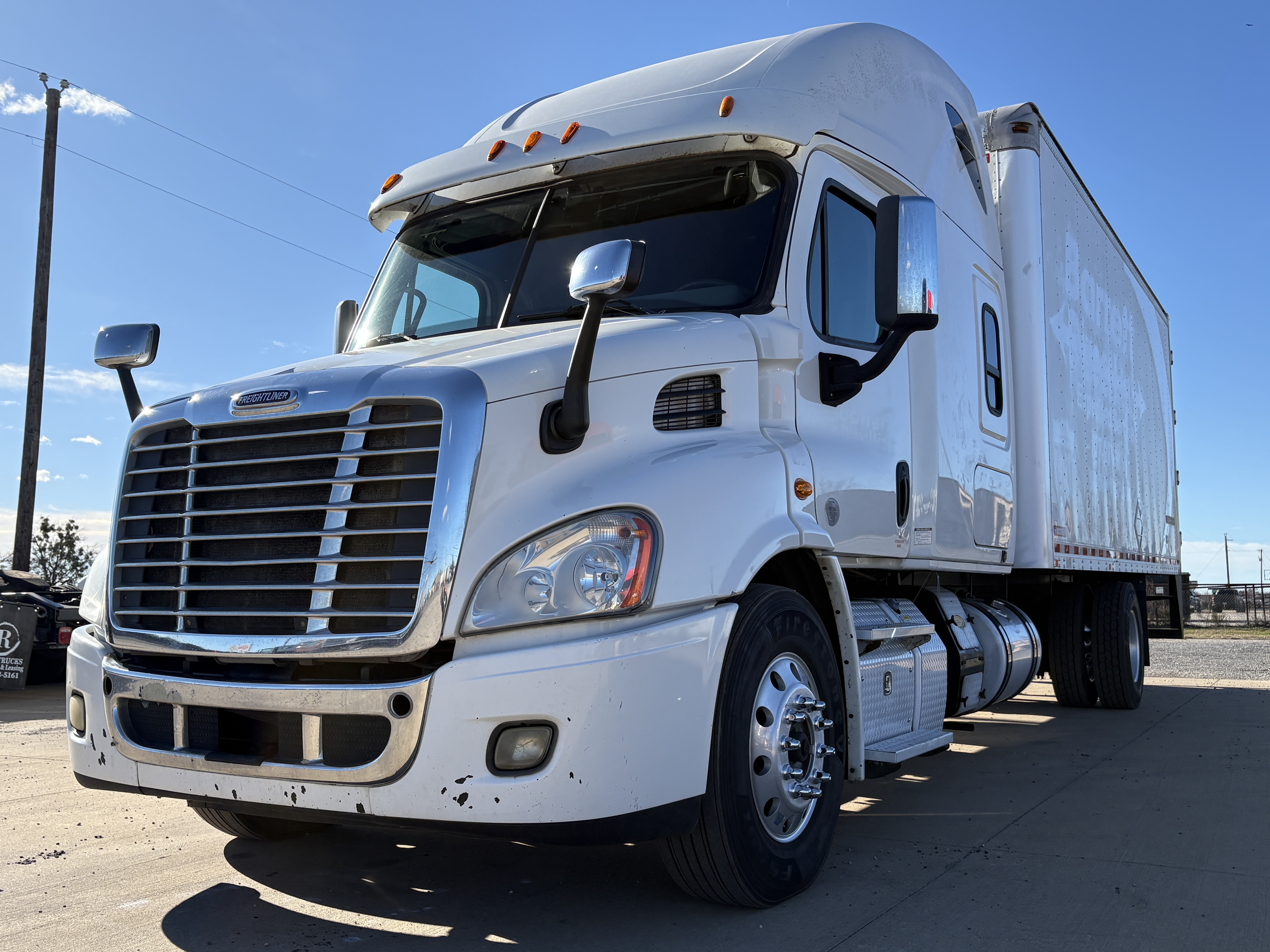 2015 FREIGHTLINER CASCADIA 113 in Caddo Mills, TX