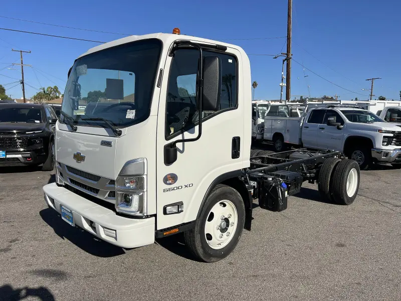 2025 CHEVROLET NRR GAS