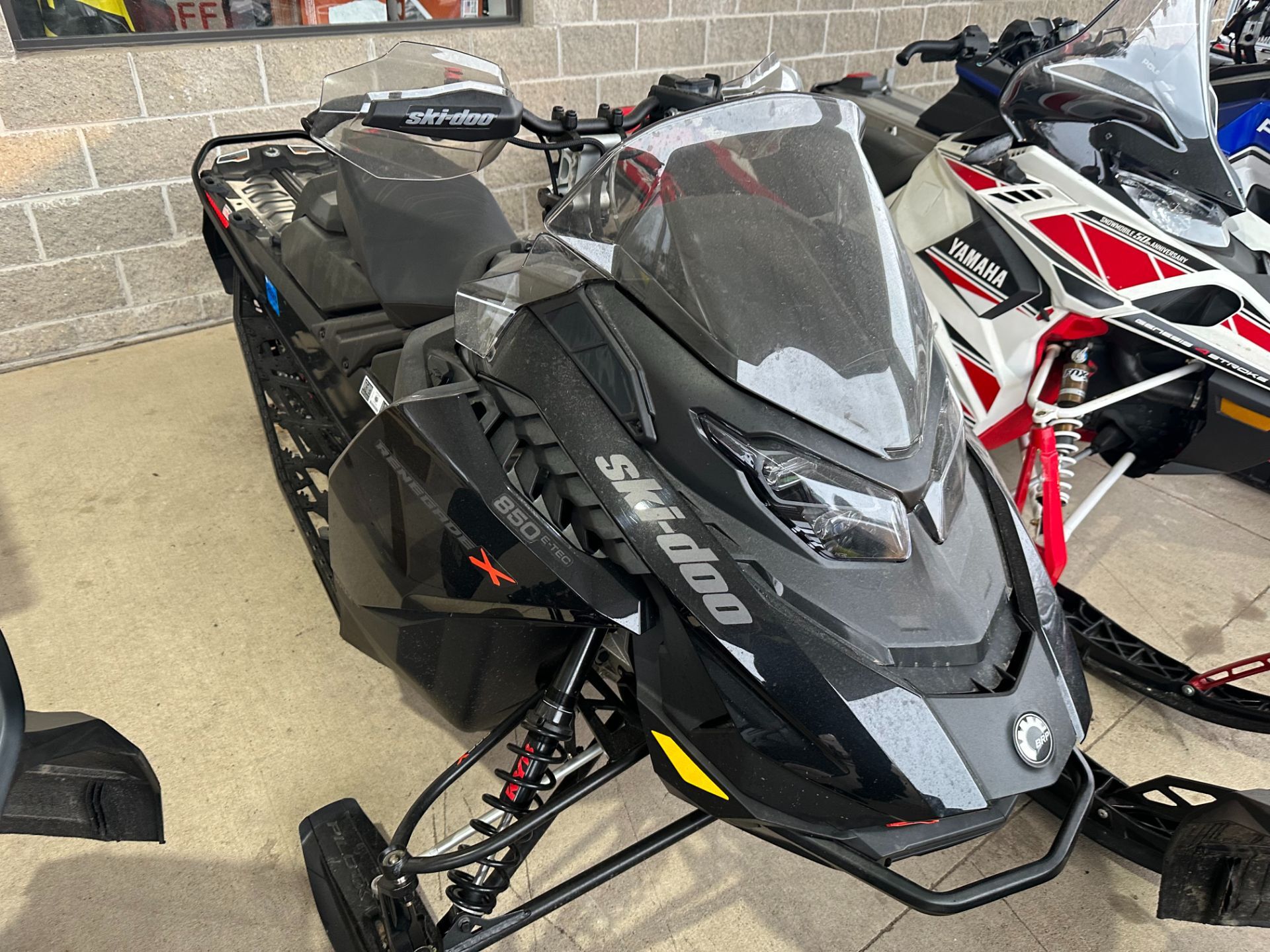 2023 Ski-Doo Renegade X 850 E-TEC ES Ripsaw 1.25 Snowmobile snowmobile