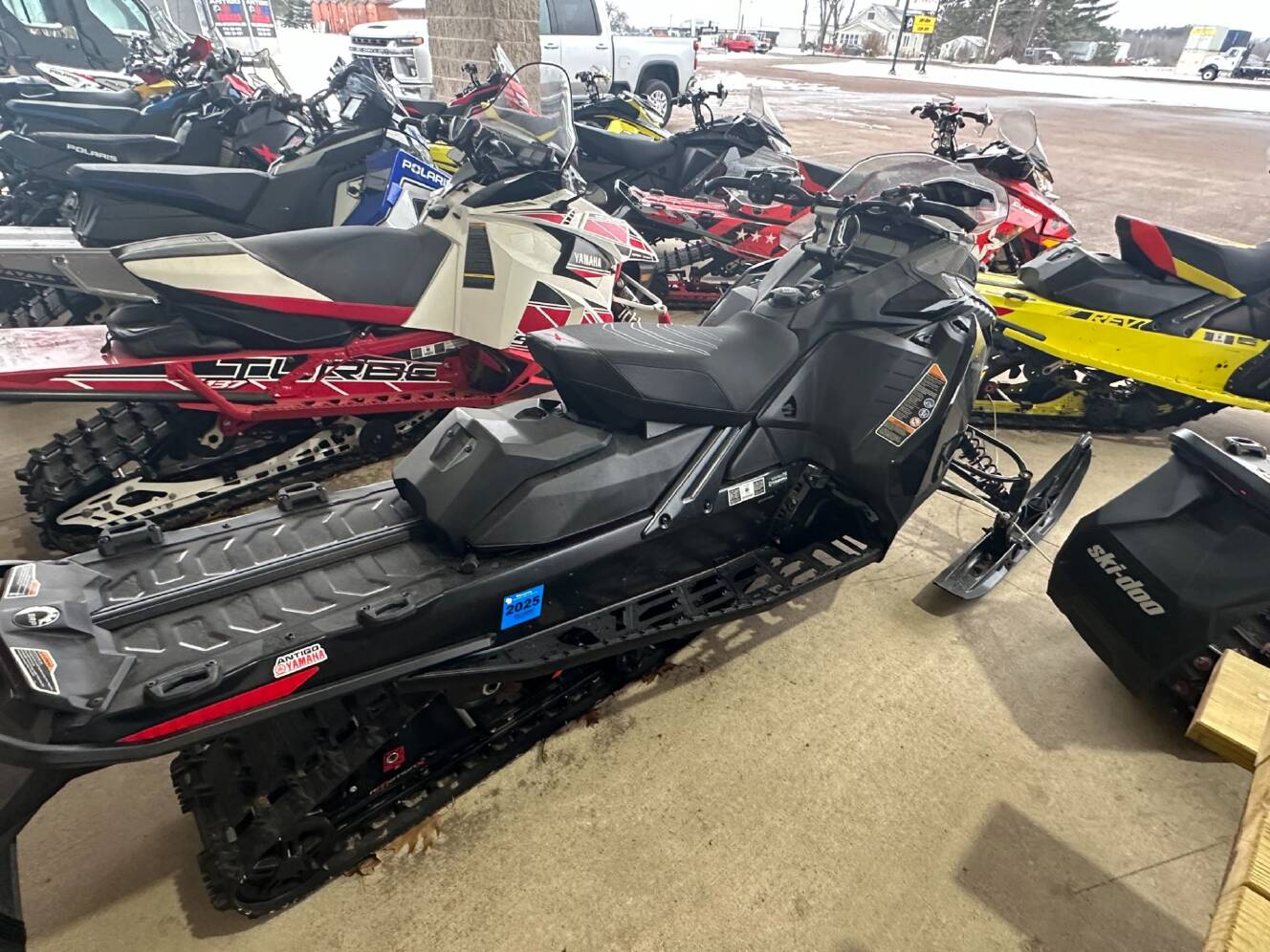 A photo of this 2023 Ski-Doo Renegade X 850 E-TEC ES Ripsaw 1.25