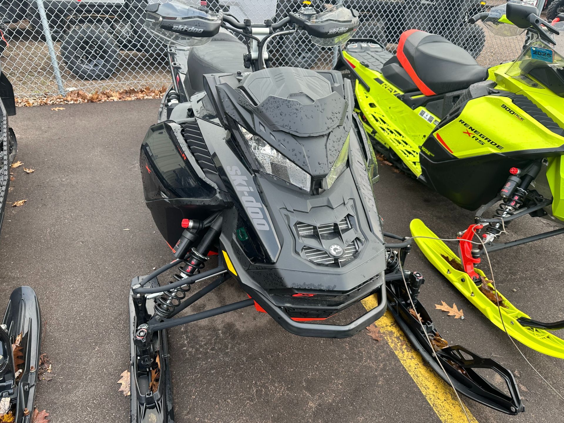 2022 Ski-Doo Renegade X-RS 900 ACE Turbo R ES w/ Adj. Pkg, RipSaw 1 in antigo WI