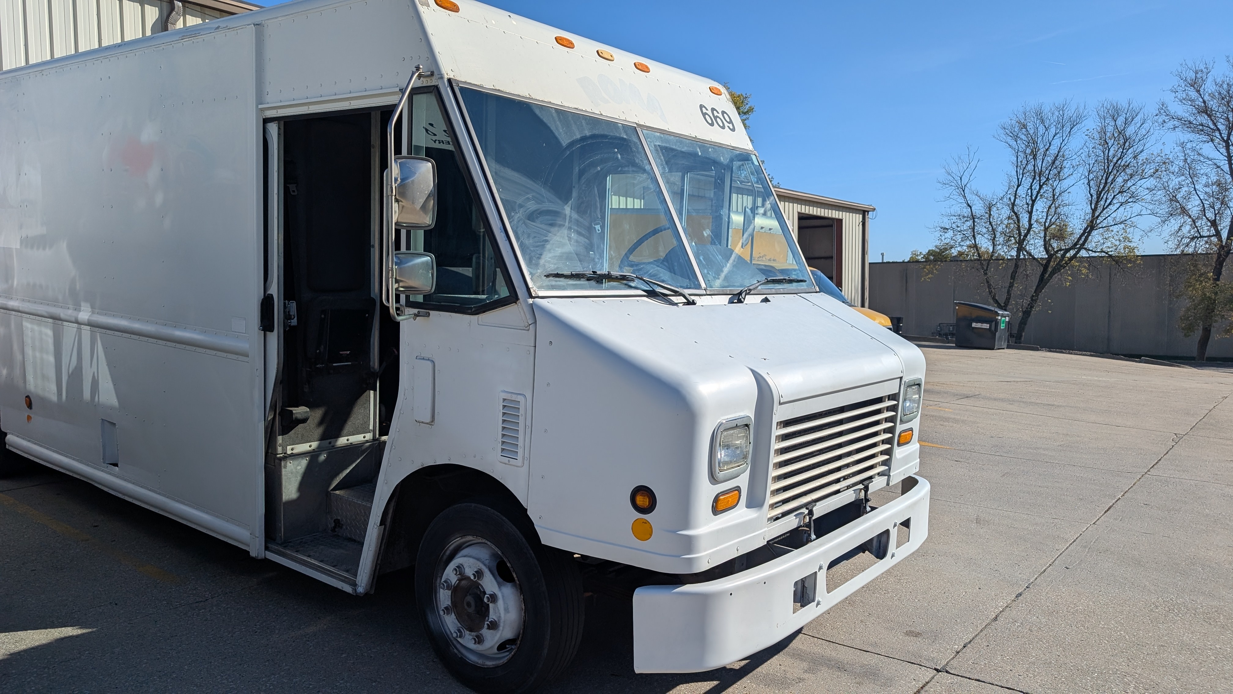 2013 FREIGHTLINER MT45 in Polk City, IA