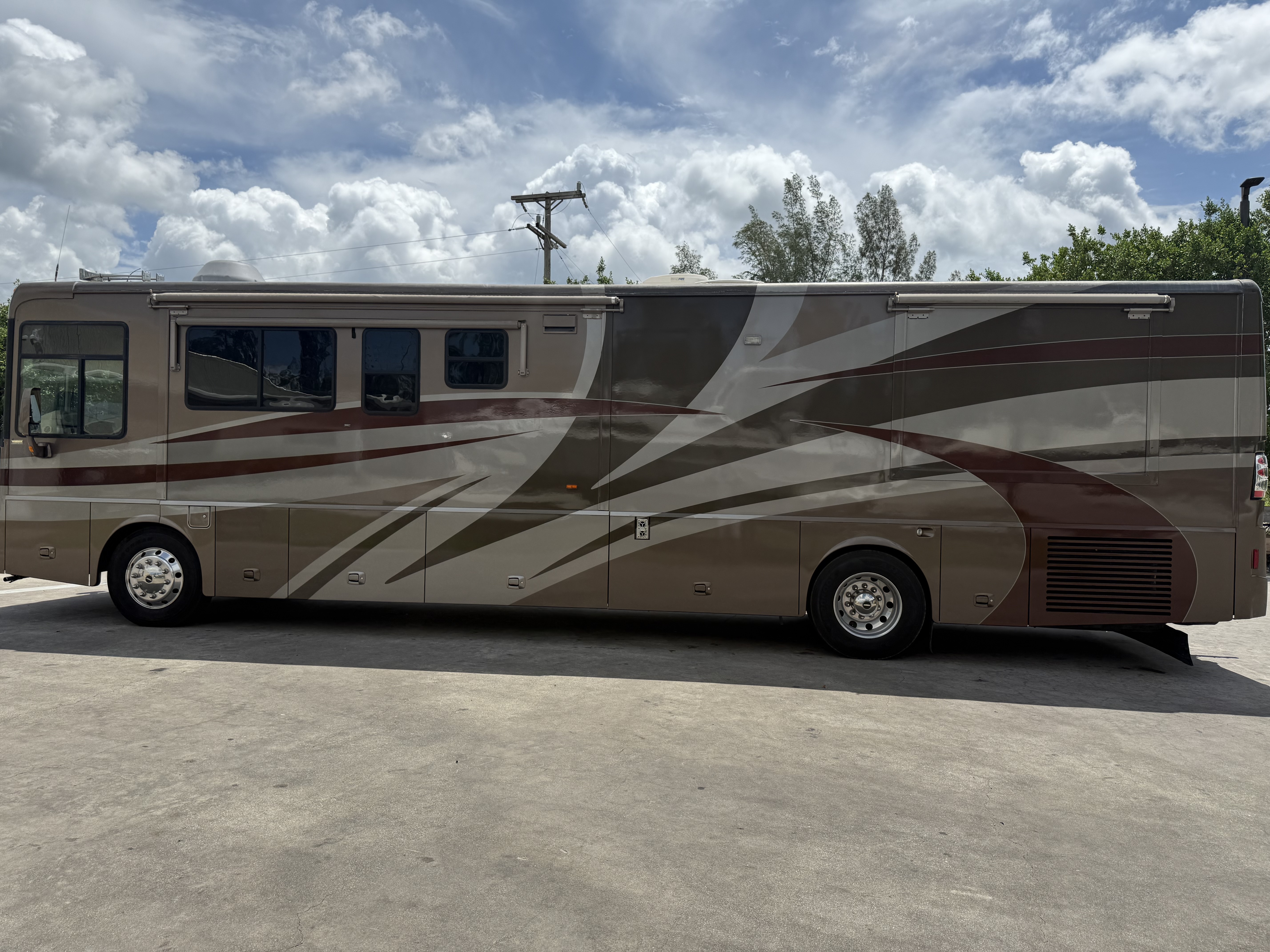 2004 Winnebago HORIZON 40AD in cape coral FL