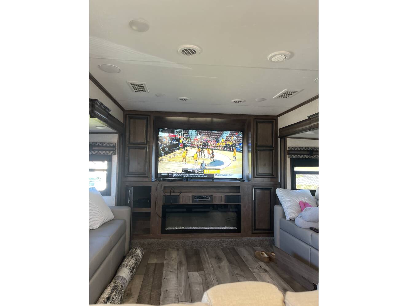 A photo of this 2021 K-Z DURANGO GOLD G386FLF