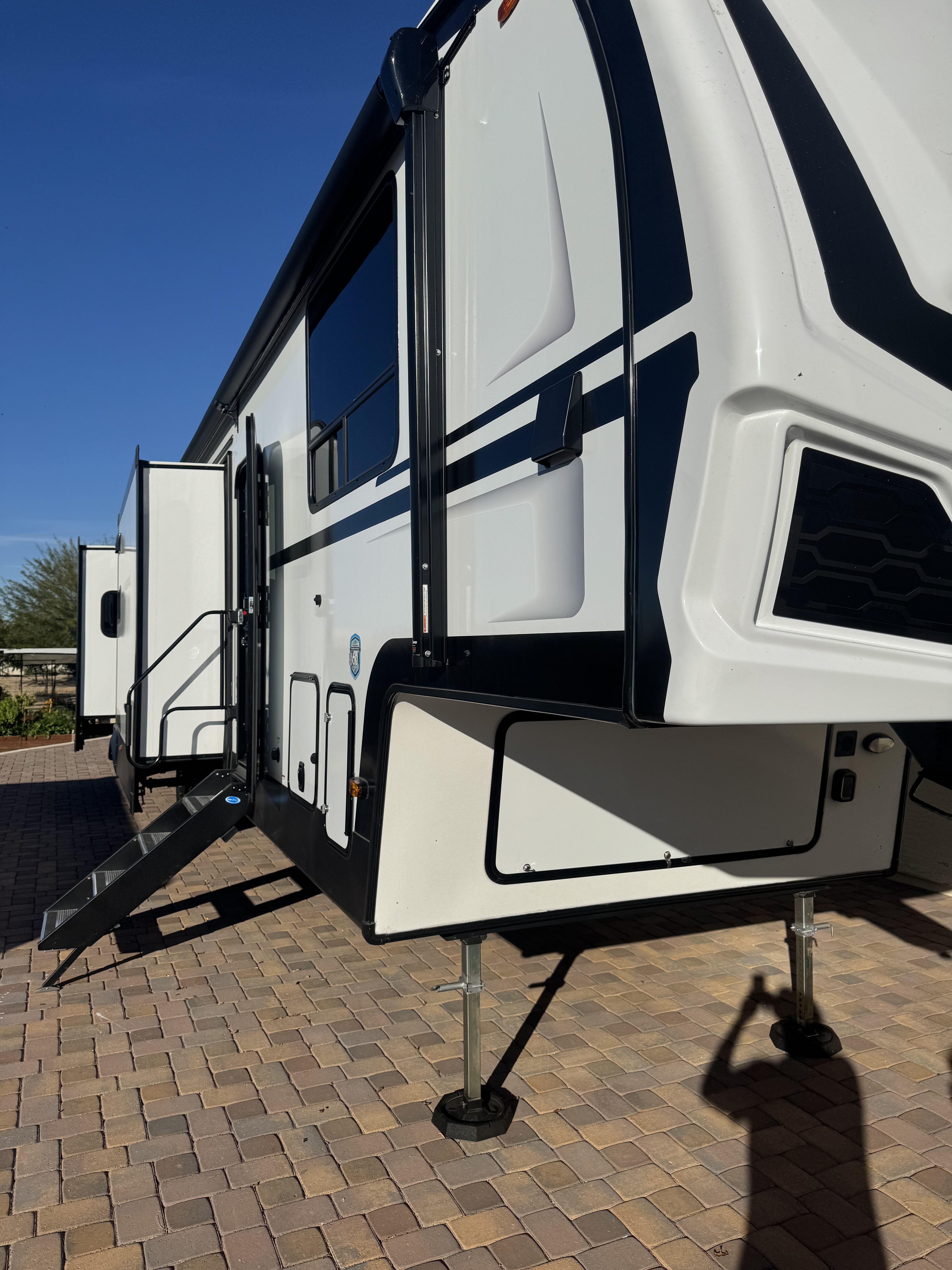 2026 Coachmen CHAPARRAL 375BAF RV