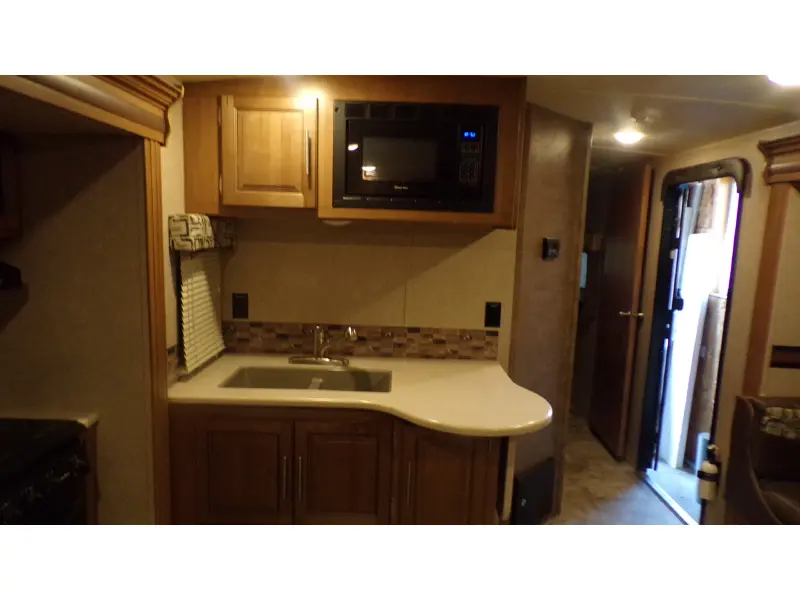 2017 FOREST RIVER 2906
