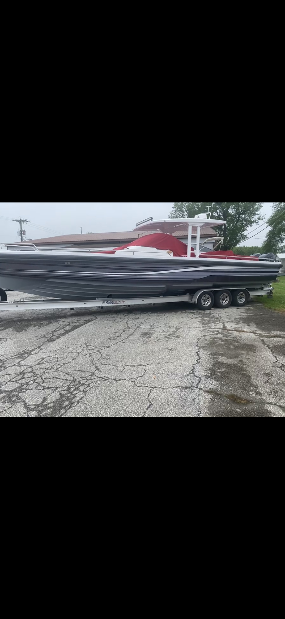 2019 Axopar 37 Sun Top in bear DE