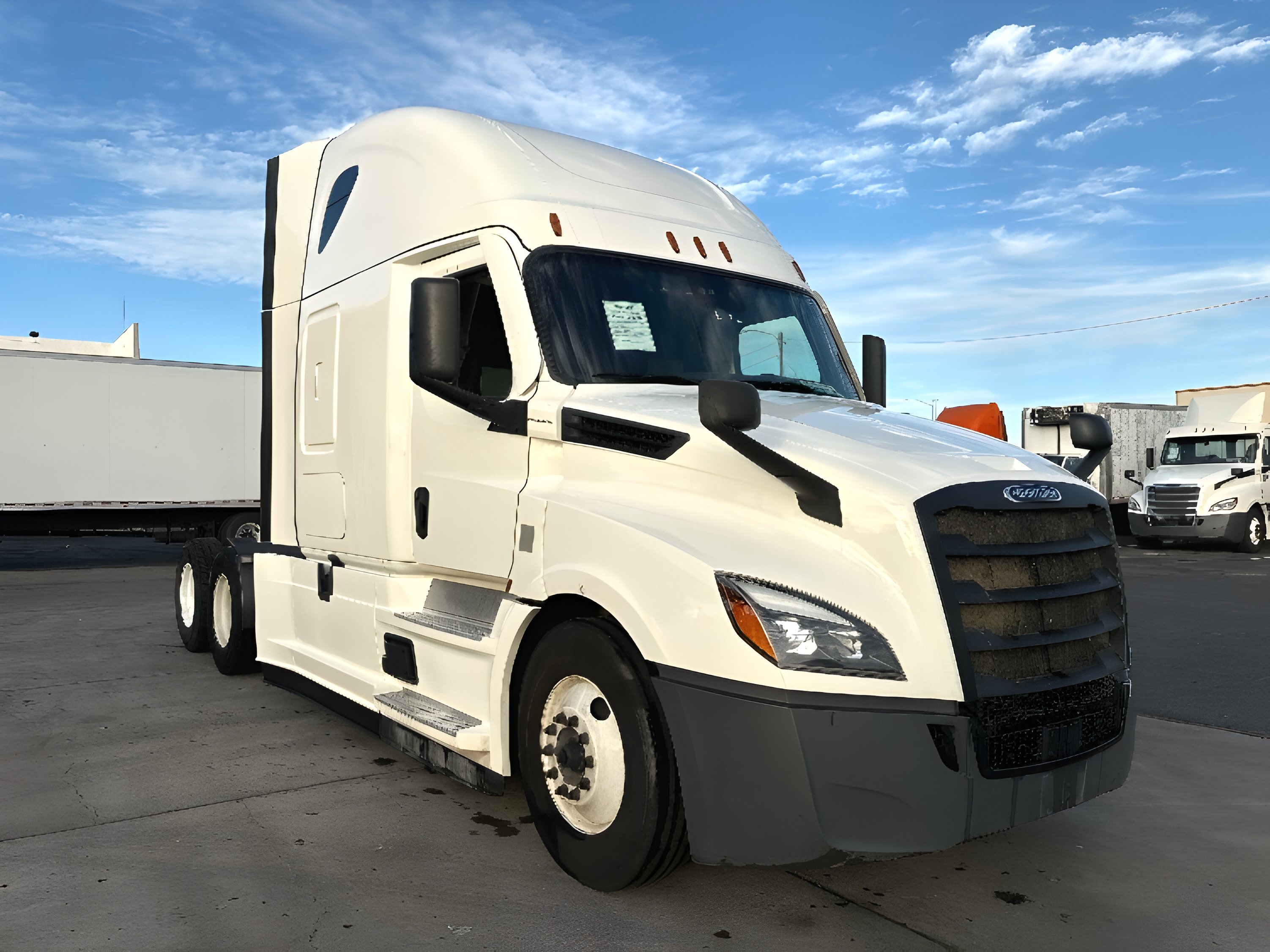 2020 FREIGHTLINER CASCADIA 126 in Phoenix, AZ