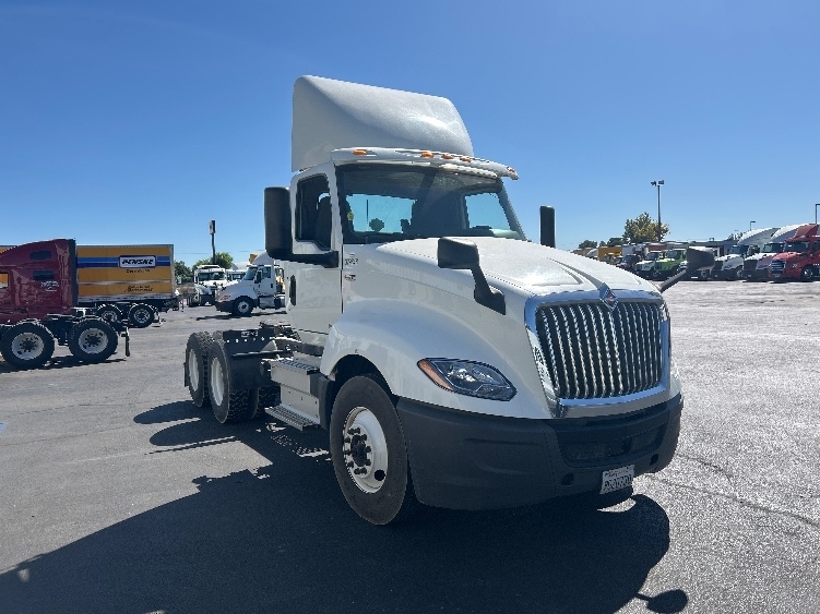 2019 INTERNATIONAL LT625 in Sacramento, CA
