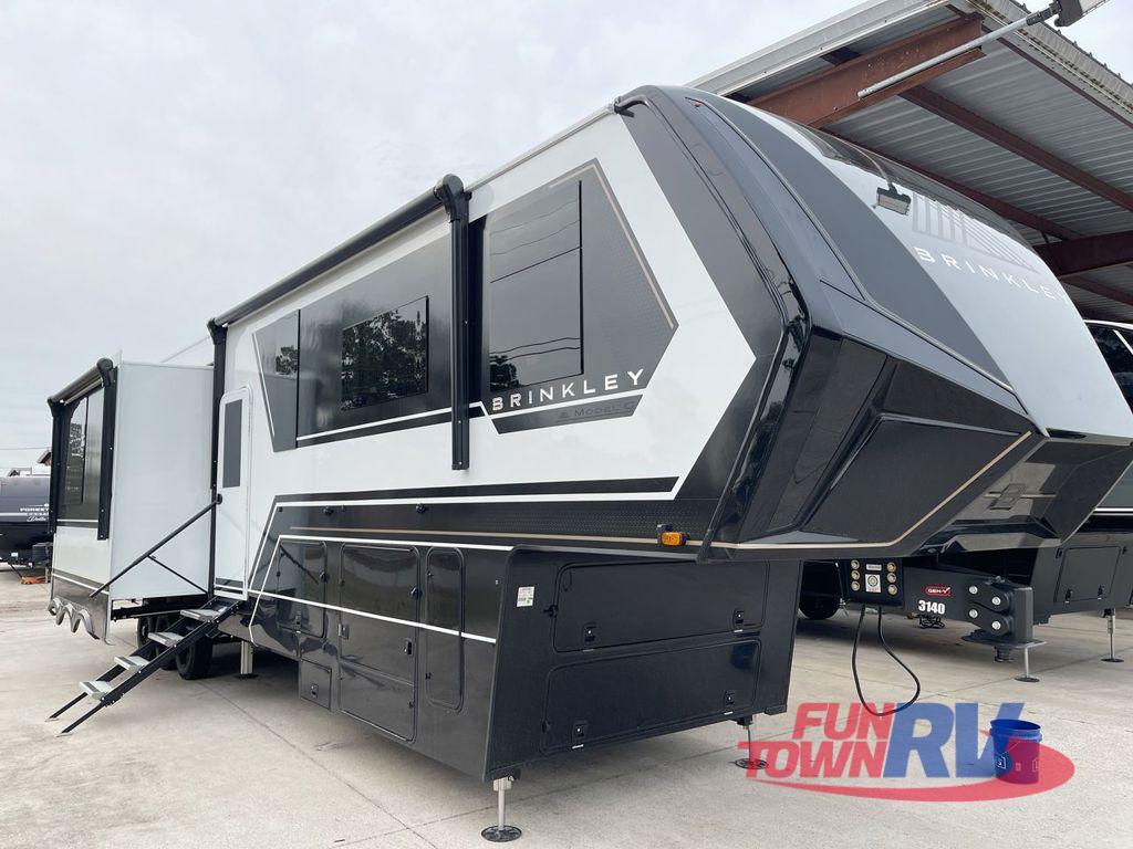 2026 Brinkley Model G 4150 Fifth Wheel Toy Hauler RV
