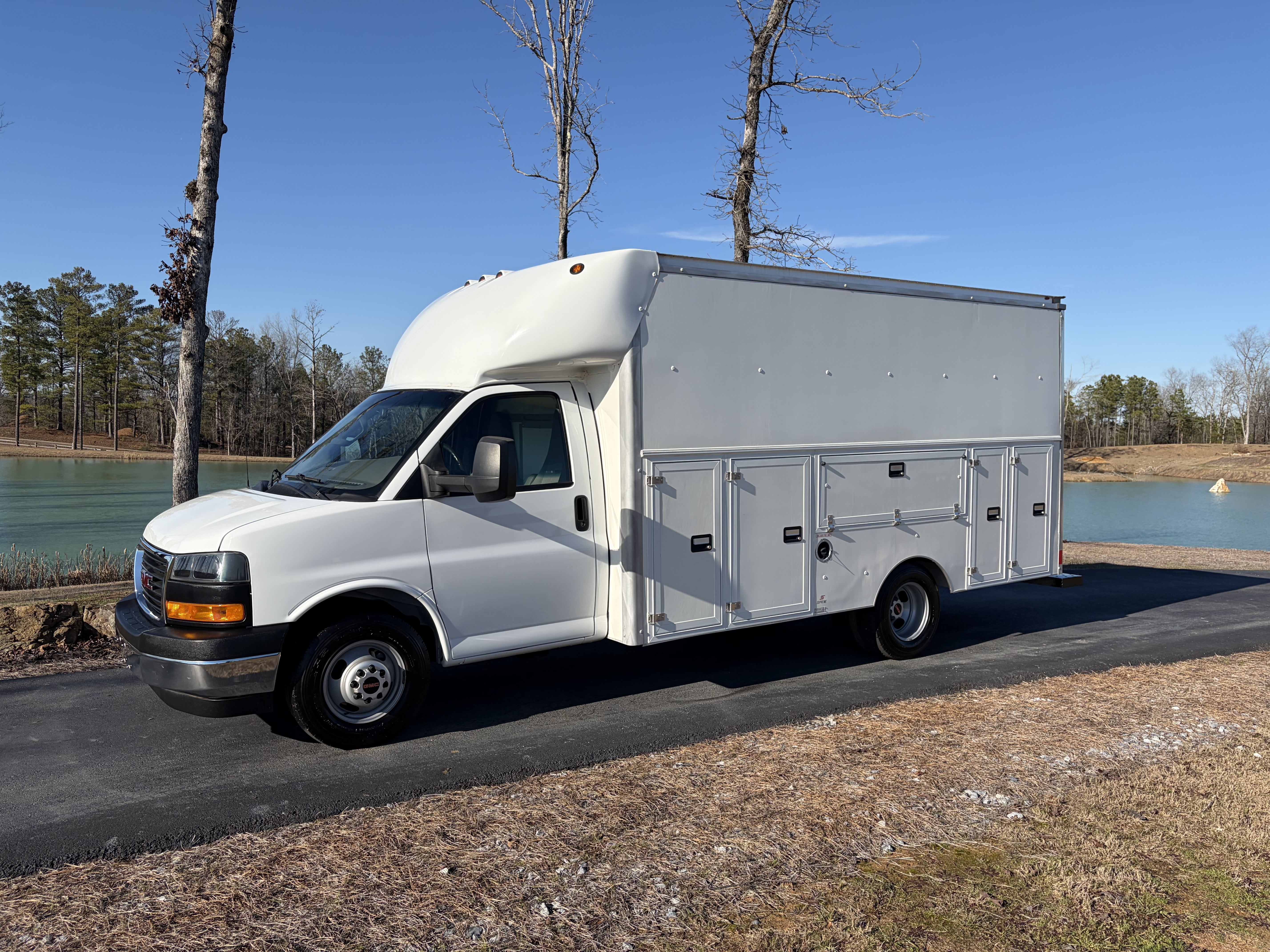 2019 GMC Savana Cutaway in Chelsea, AL