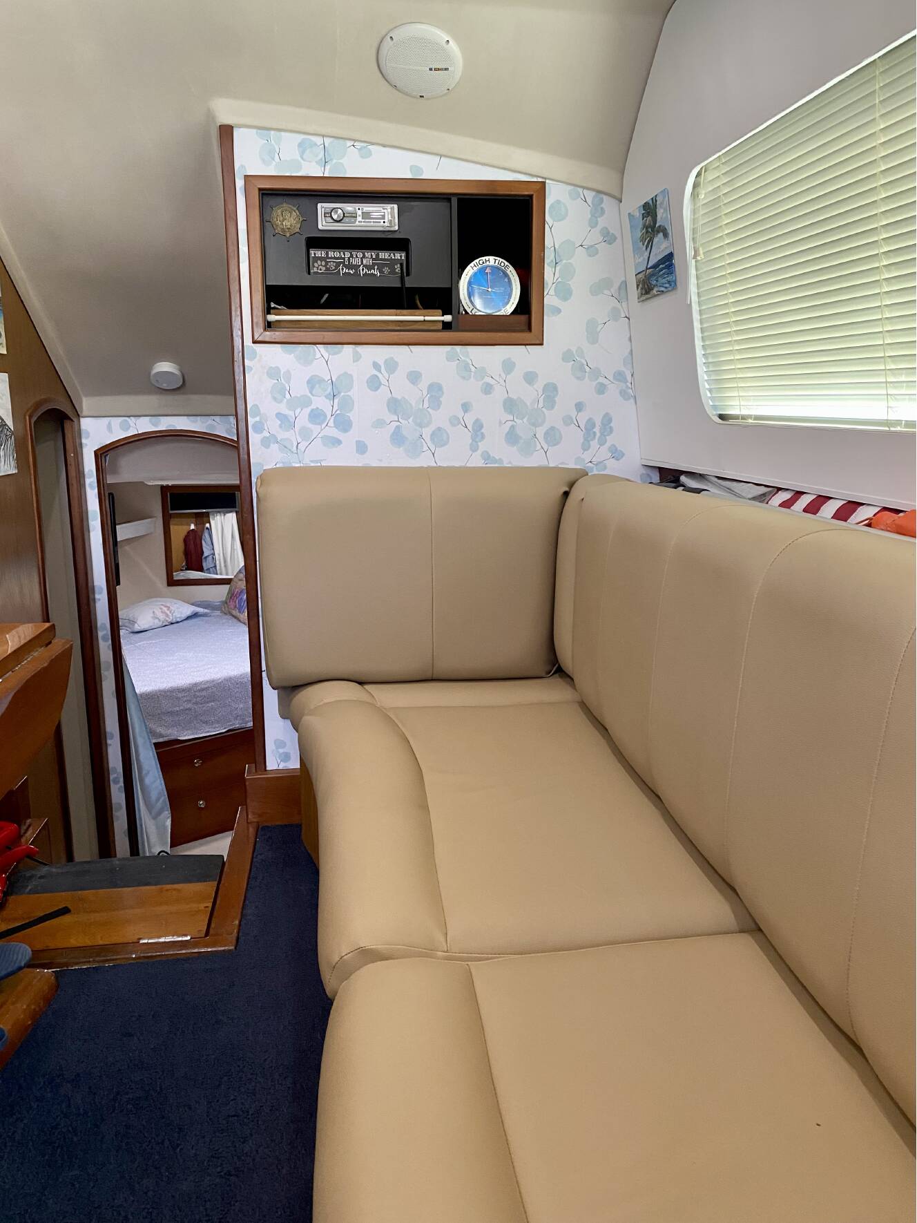 A photo of this 2005 Luhrs 34 CONVERTIBLE