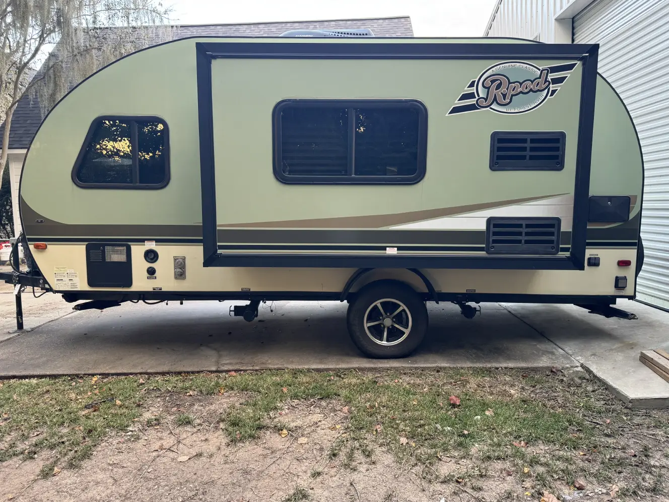 A photo of this 2016 Forest River R-POD 179