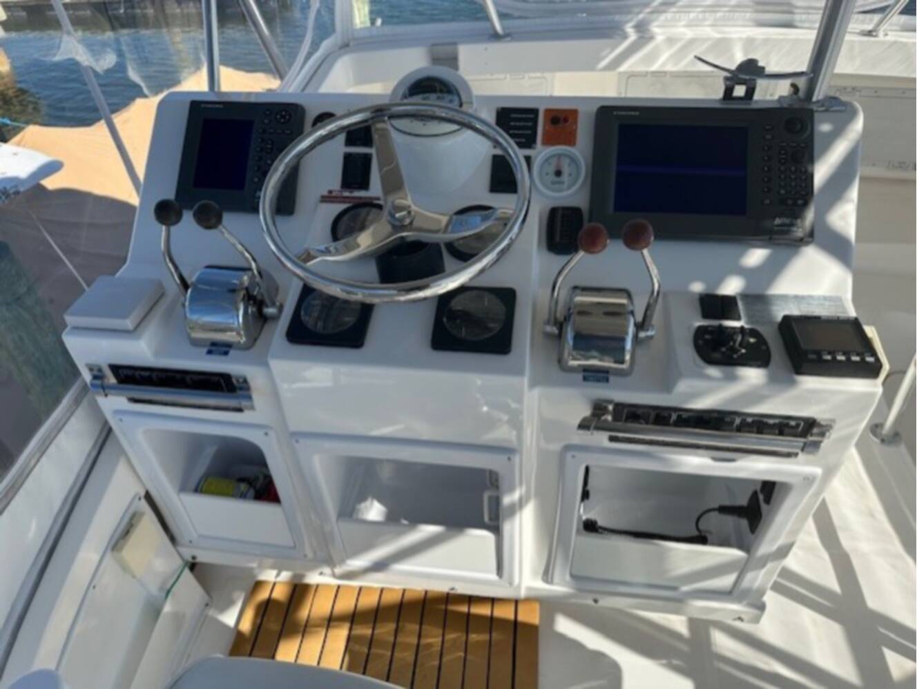 A photo of this 2005 Luhrs 34 CONVERTIBLE