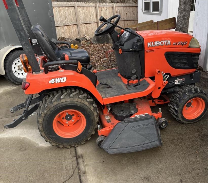 2011 KUBOTA BX2360 in St. Charles, MO