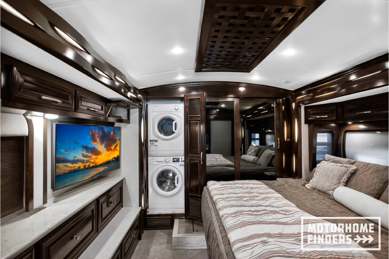 A photo of this 2021 Newmar NEW AIRE 3543