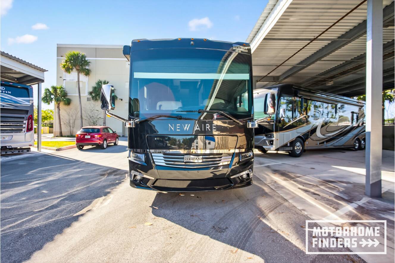 A photo of this 2021 Newmar NEW AIRE 3543