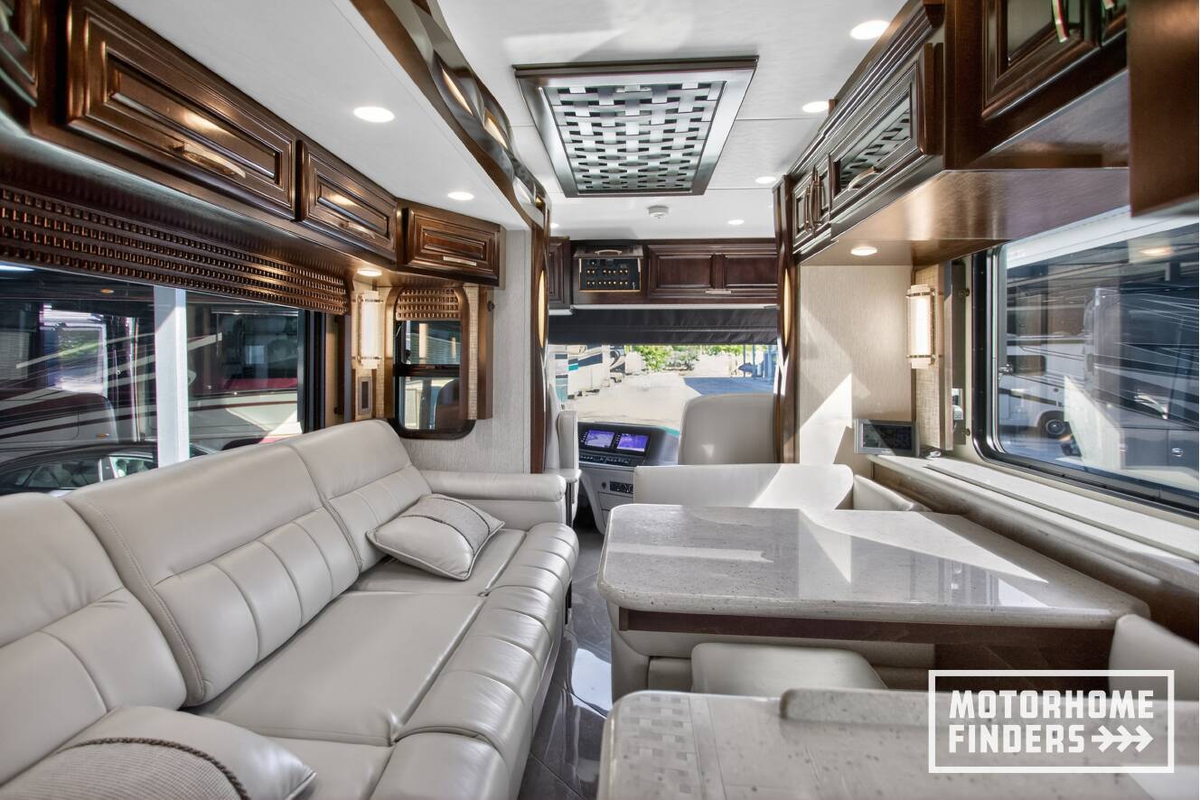 A photo of this 2021 Newmar NEW AIRE 3543