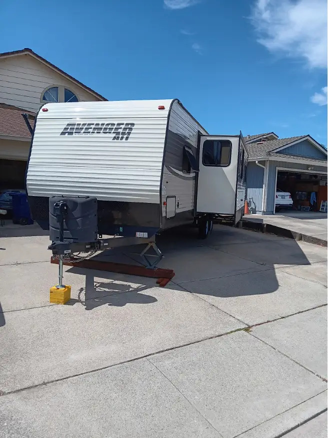 2018 Forest River AVENGER 27DBS RV
