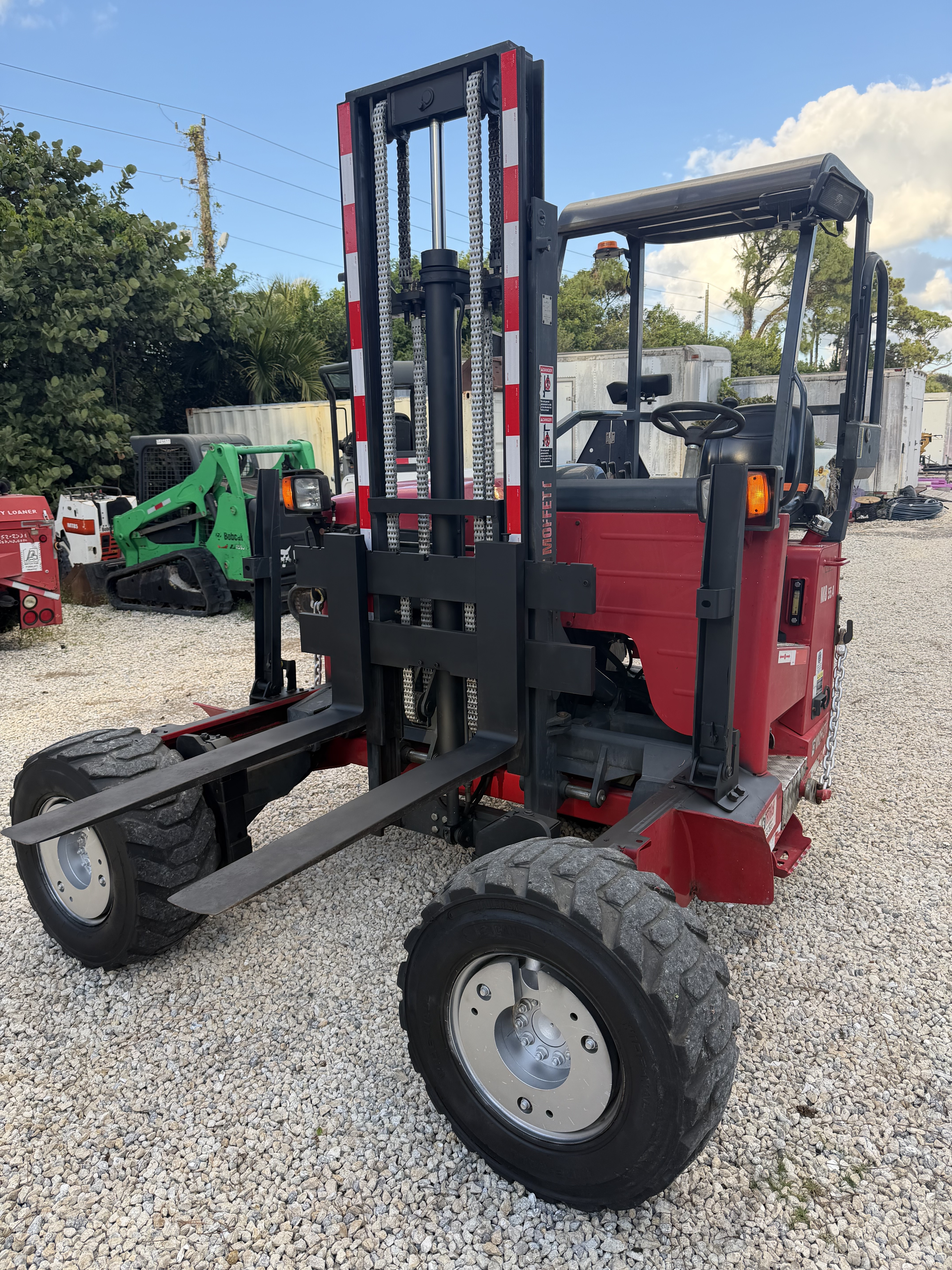 2014 MOFFETT m8 4 way in Jupiter, FL
