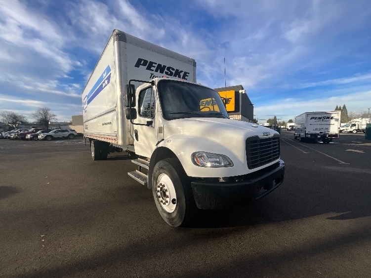 2022 FREIGHTLINER BUSINESS CLASS M2 106 in Clackamas, OR