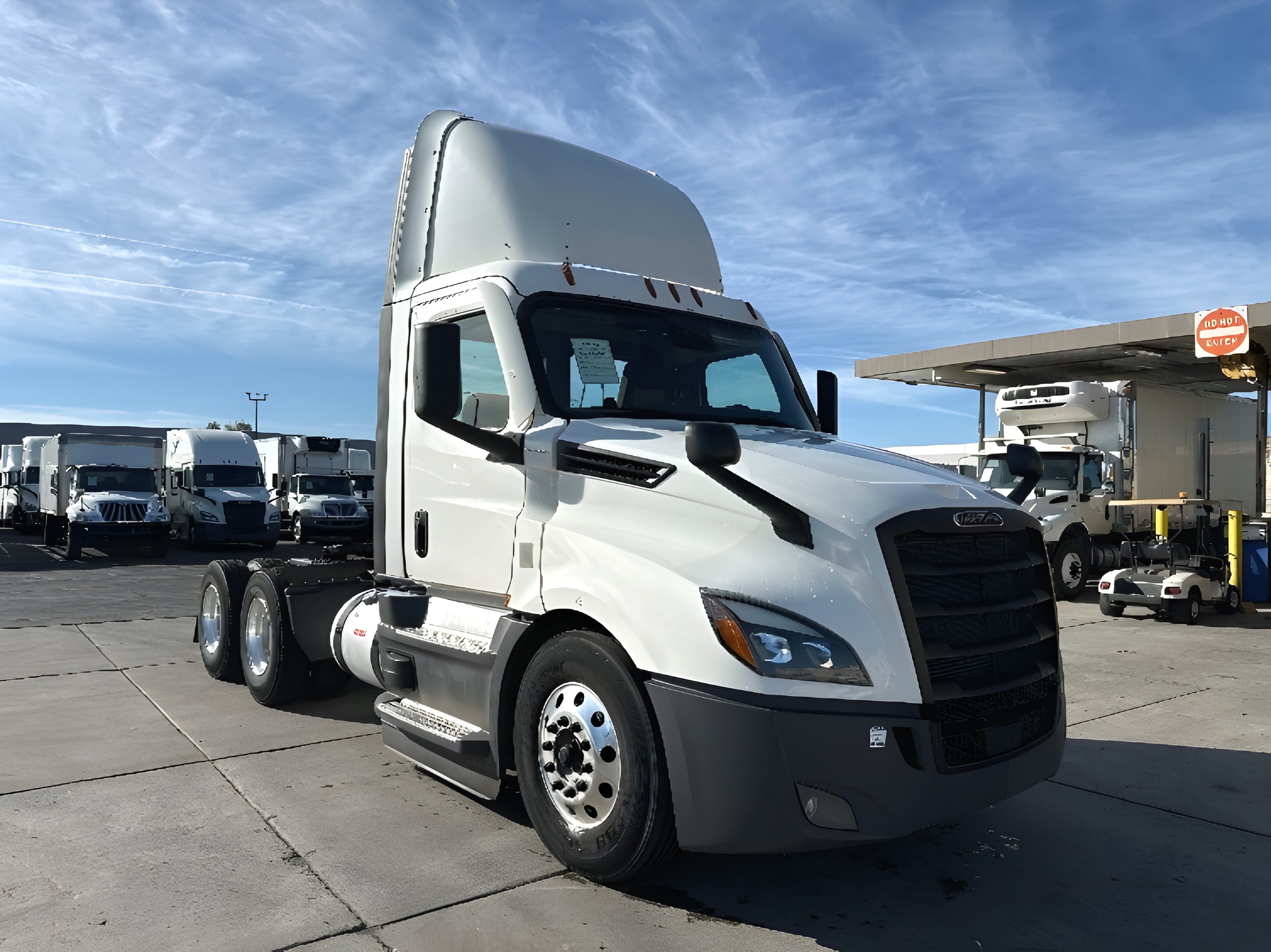 2022 FREIGHTLINER CASCADIA 126 in Phoenix, AZ