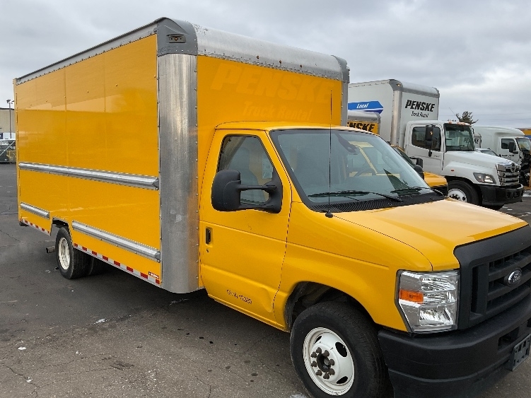 2022 FORD ECONOLINE in Indianapolis, IN