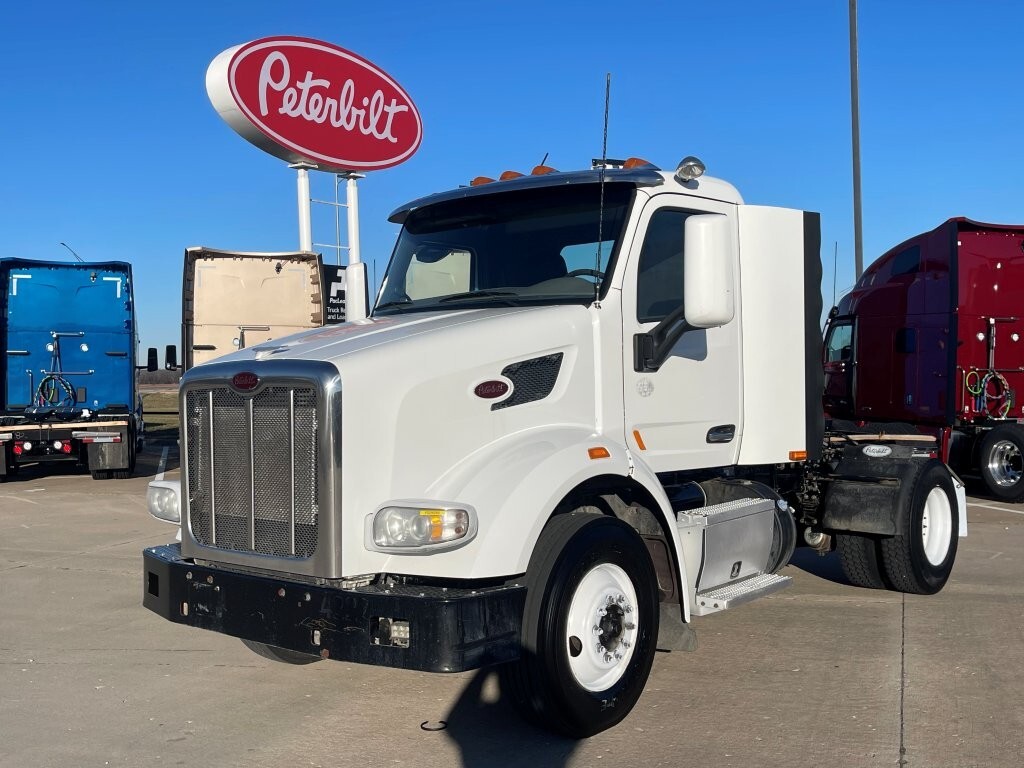 2015 PETERBILT 567 in Strafford, MO