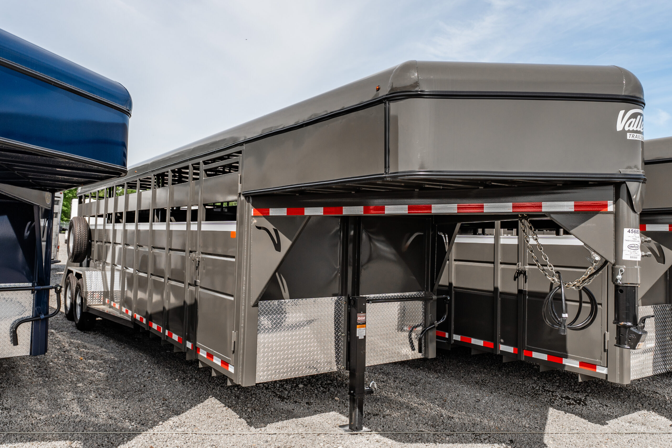 2027 VALLEY TRAILERS 76820 in North Jackson, OH