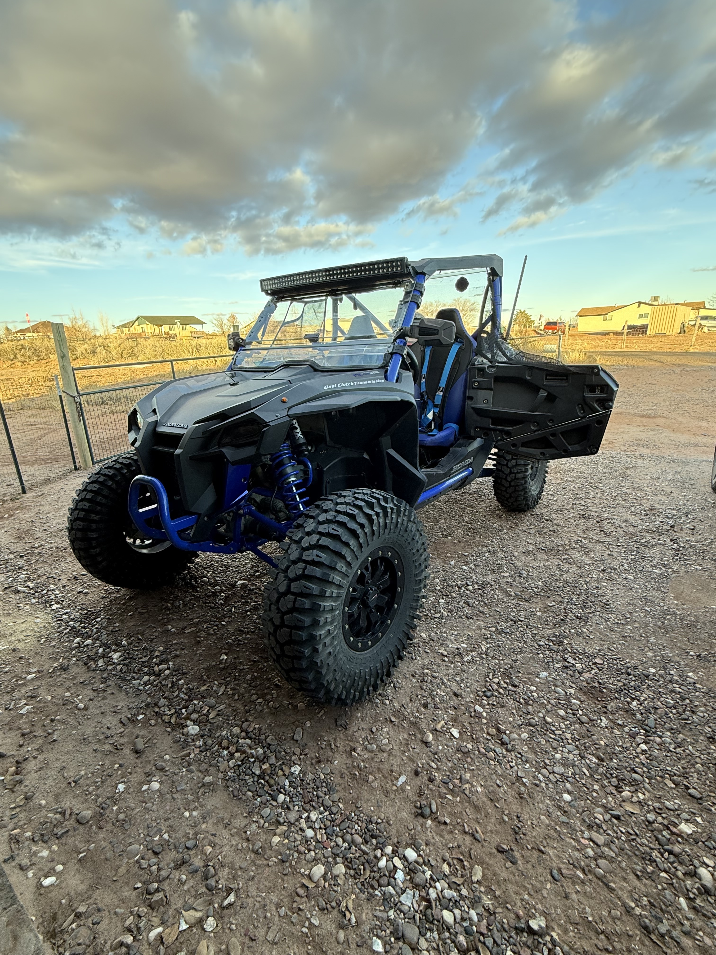 2021 Honda TALON 1000R FOX LIVE VALVE in winslow AZ