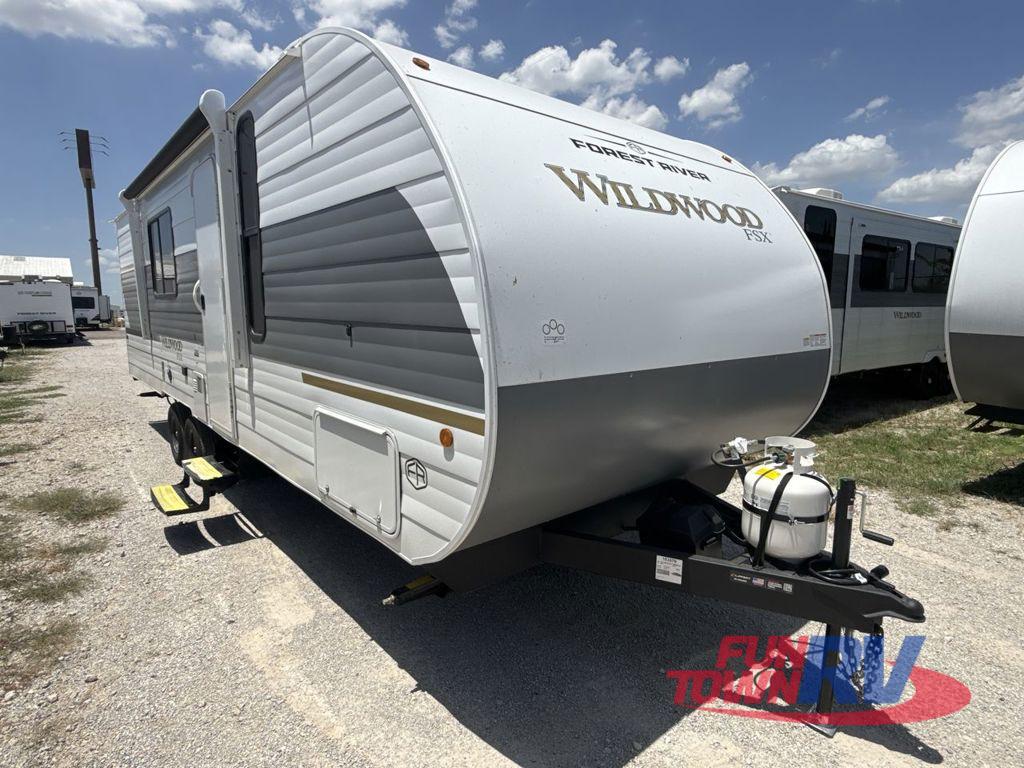 2026 Forest River Rv Wildwood FSX 266BHLE in cleburne TX