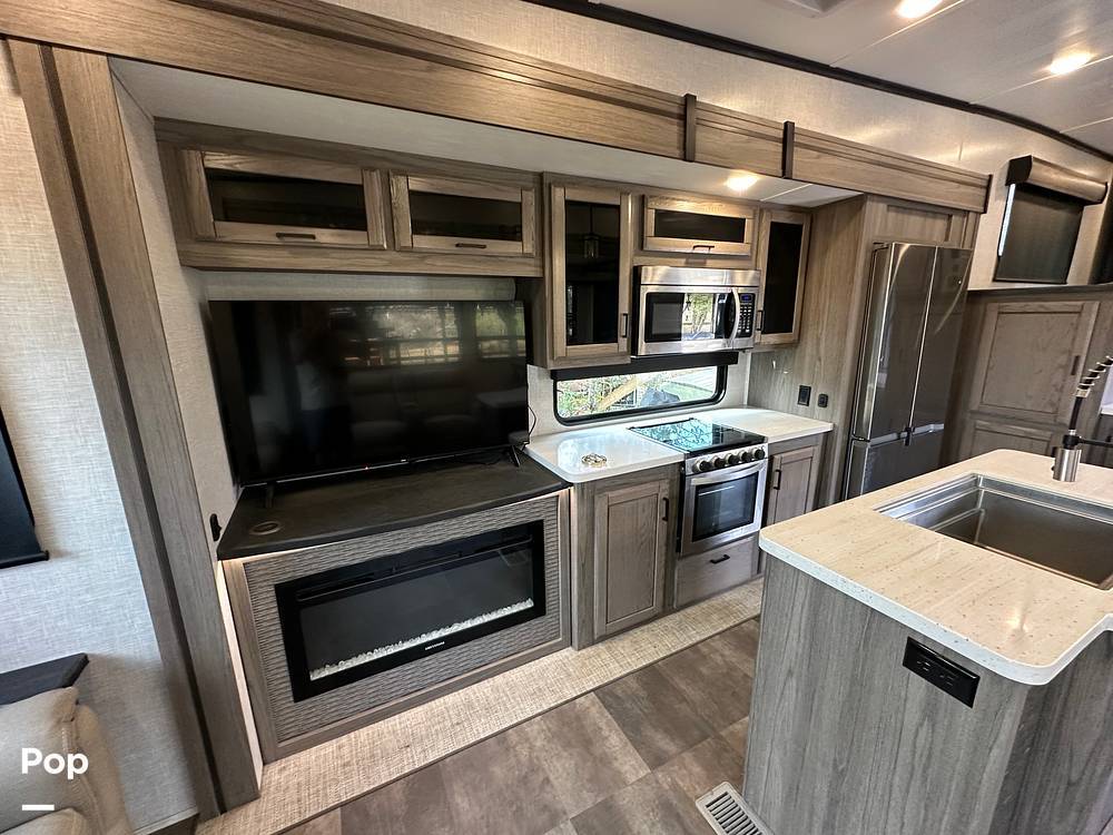 2022 Crossroads Cameo 3701RL in myakka city FL