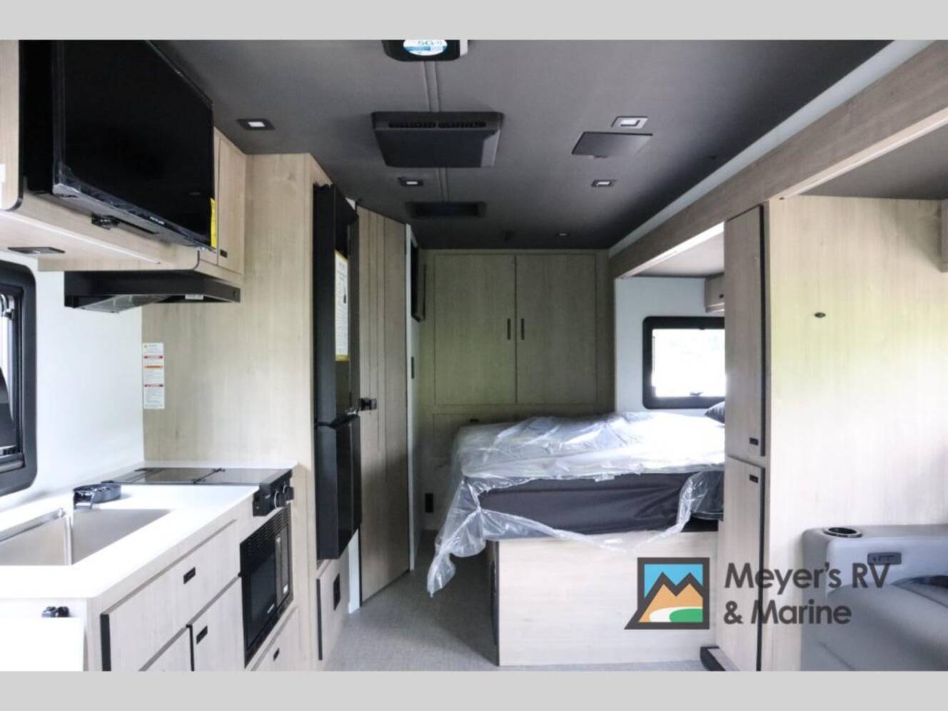 A photo of this 2026 Grand Design Lineage Series M 25FW