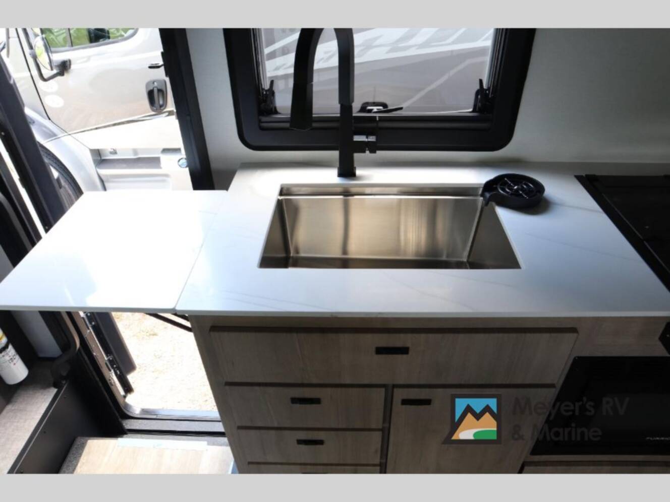 A photo of this 2026 Grand Design Lineage Series M 25FW