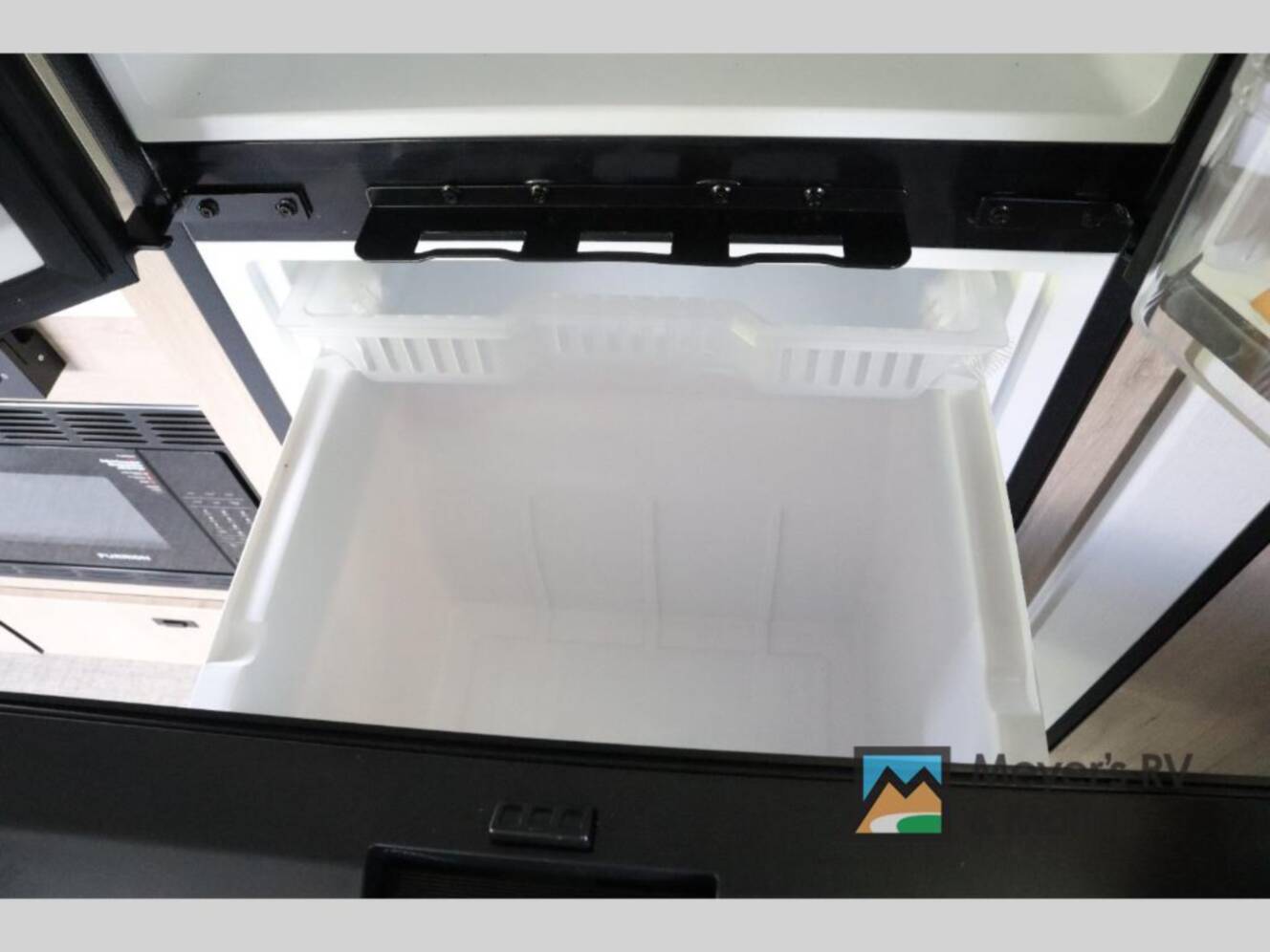 A photo of this 2026 Grand Design Lineage Series M 25FW
