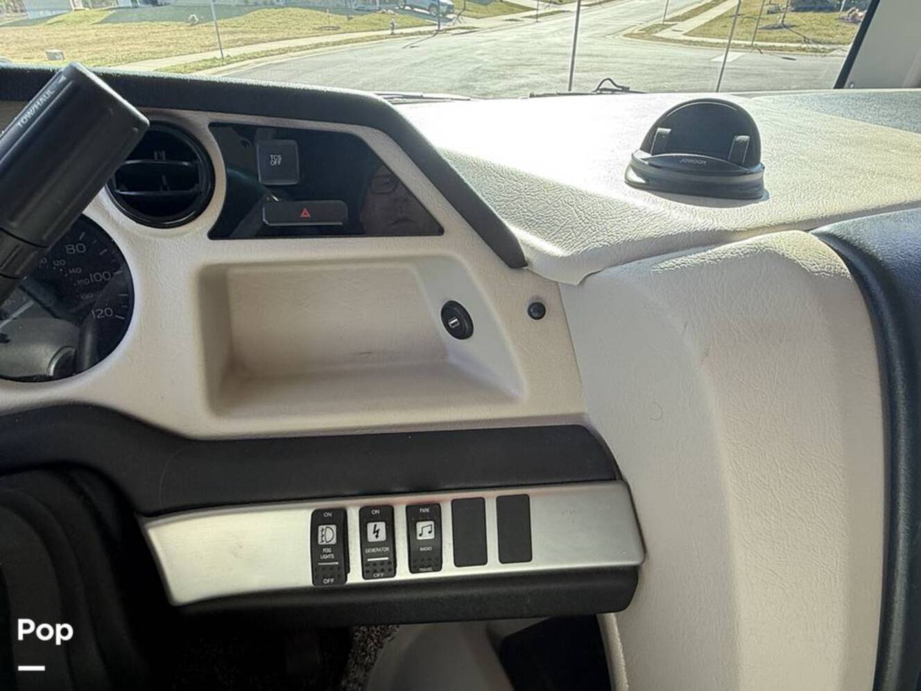 A photo of this 2023 Fleetwood Fortis 34MB