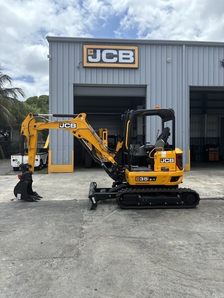 2026 JCB 35Z in Medley, FL
