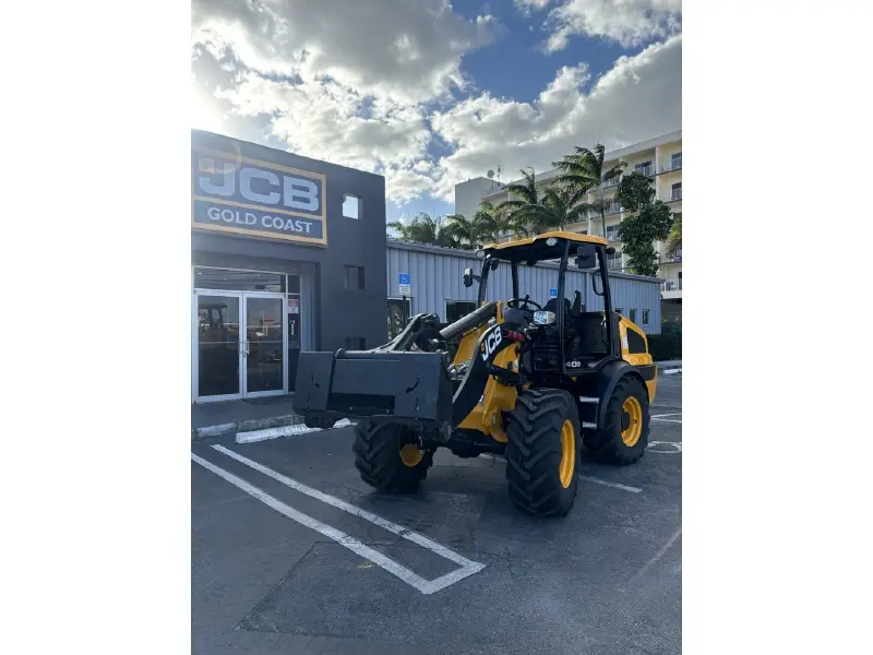 2025 JCB 409